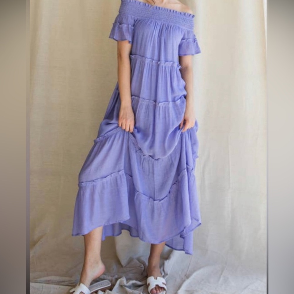 NEW. NWOT. JODIFL off the shoulder maxi dress. Size medium